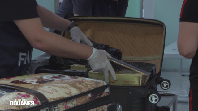 Vignette du programme télé Au coeur des douanes : Espagne - Saison 1