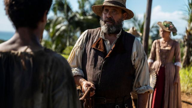 Vignette du programme télé Enchaînés - Saison 1