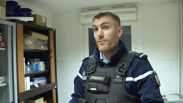 Vignette du programme télé 100 jours avec les gendarmes des Alpes - Saison 1