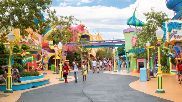 Vignette du programme télé Les parcs d'attractions préférés des Français