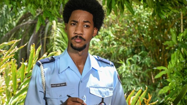 Vignette du programme télé Meurtres au paradis - Saison 15