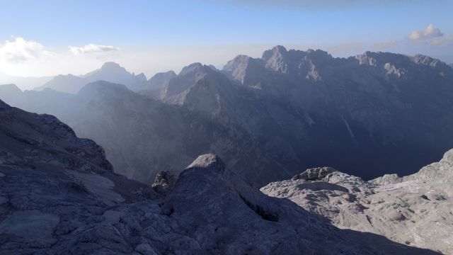 Vignette du programme télé Les merveilles de la haute montagne - Saison 1