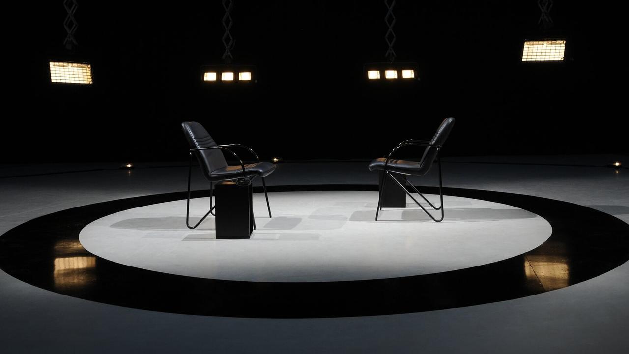 Vignette du programme télé De l'ombre à la lumière