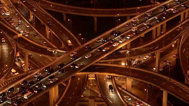 Vignette du programme télé Une brève histoire de l'automobile - Saison 1