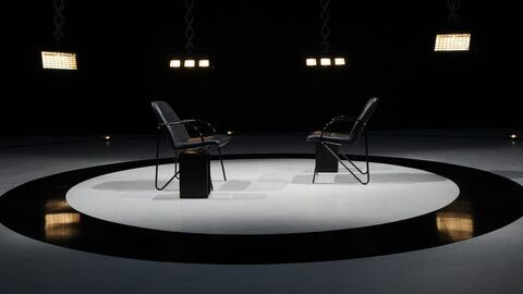 Vignette du programme télé De l'ombre à la lumière