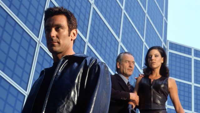 Vignette du programme télé Le Caméléon - Saison 4