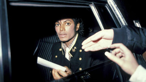 Vignette du programme télé Michael Jackson, l'envers d'une légende (Entre ombre et lumière) S1 (2/3)
