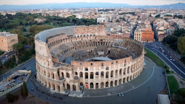 Vignette du programme télé Rome : Voyage au bout de la Ville éternelle