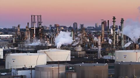 Vignette du programme télé Pétrole, une histoire de pouvoir