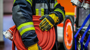 Vignette du programme télé 100 jours avec les pompiers (100 jours avec les pompiers en Provence) S1 (nï¿œ3)