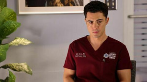 Vignette du programme télé Chicago Med (Un long sommeil) S10 (16/22)