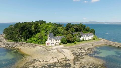 Vignette du programme télé Les 100 lieux qu'il faut voir