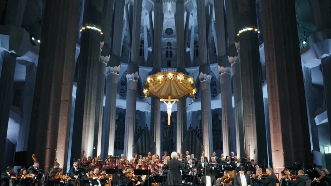 Vignette du programme télé "Requiem" de Mozart à la basilique de la Sagrada Família
