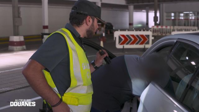 Vignette du programme télé Au coeur des douanes : Espagne - Saison 1