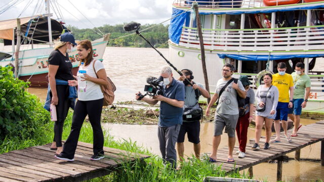 Vignette du programme télé Le tribunal flottant de l'Amazone