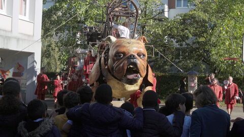 Vignette du programme télé Des géants dans ma cité, Royal de Luxe à Bellevue