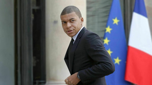 Vignette du programme télé Mbappé, la diplomatie du ballon rond