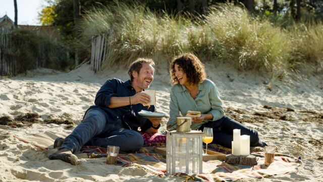 Vignette du programme télé Inès et Yvan, l'amour sur un fil