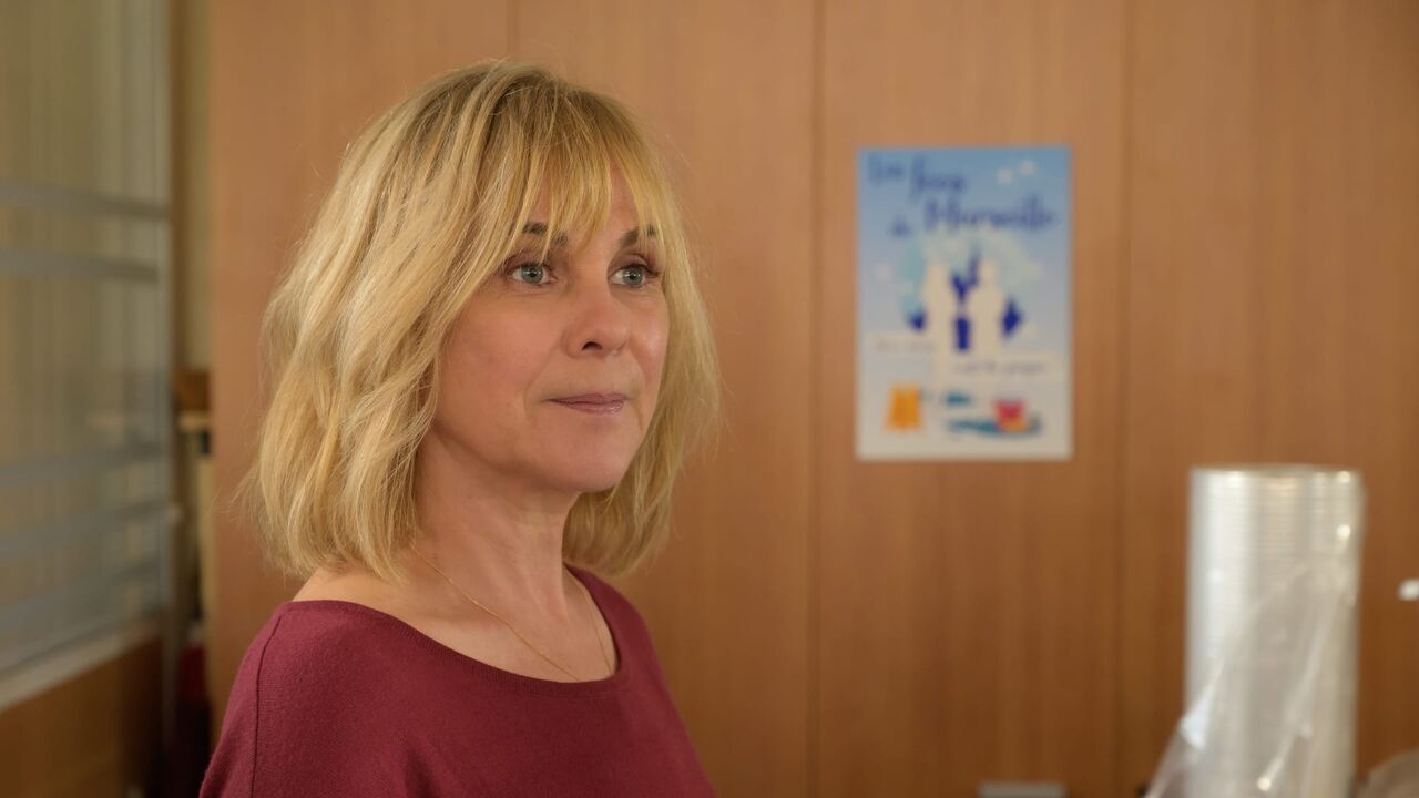 Vignette du programme télé La stagiaire