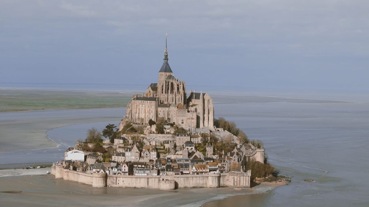 Vignette du programme télé Mont-St-Michel : les défis d'une mégastructure unique au monde