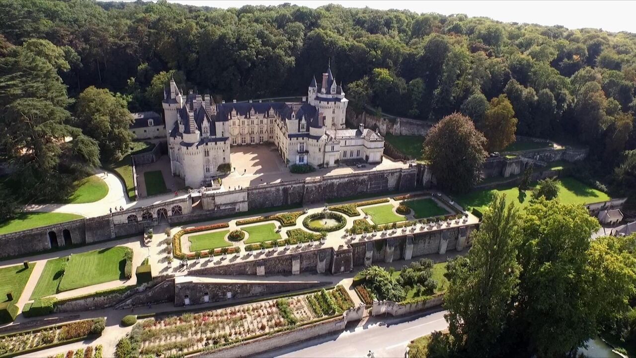 Vignette du programme télé Les trésors des châteaux de la Loire