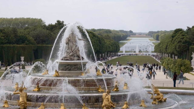 Vignette du programme télé Versailles, les secrets d'un château spectaculaire