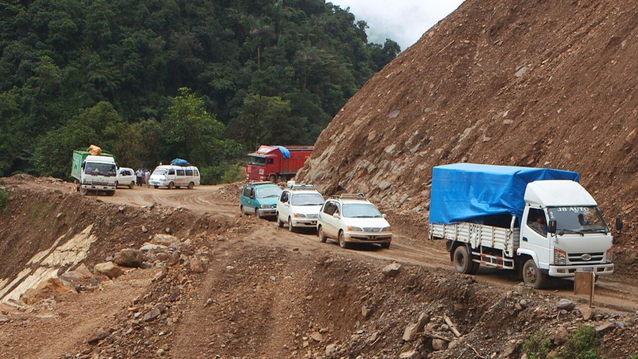 Vignette du programme télé Les routes de l'impossible