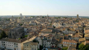 Vignette du programme télé Les 100 lieux qu'il faut voir (La voie d'Arles, un autre chemin de Compostelle) S10 (7/9)