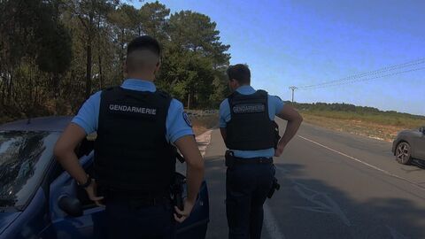 Vignette du programme télé 100 jours avec les gendarmes du Médoc
