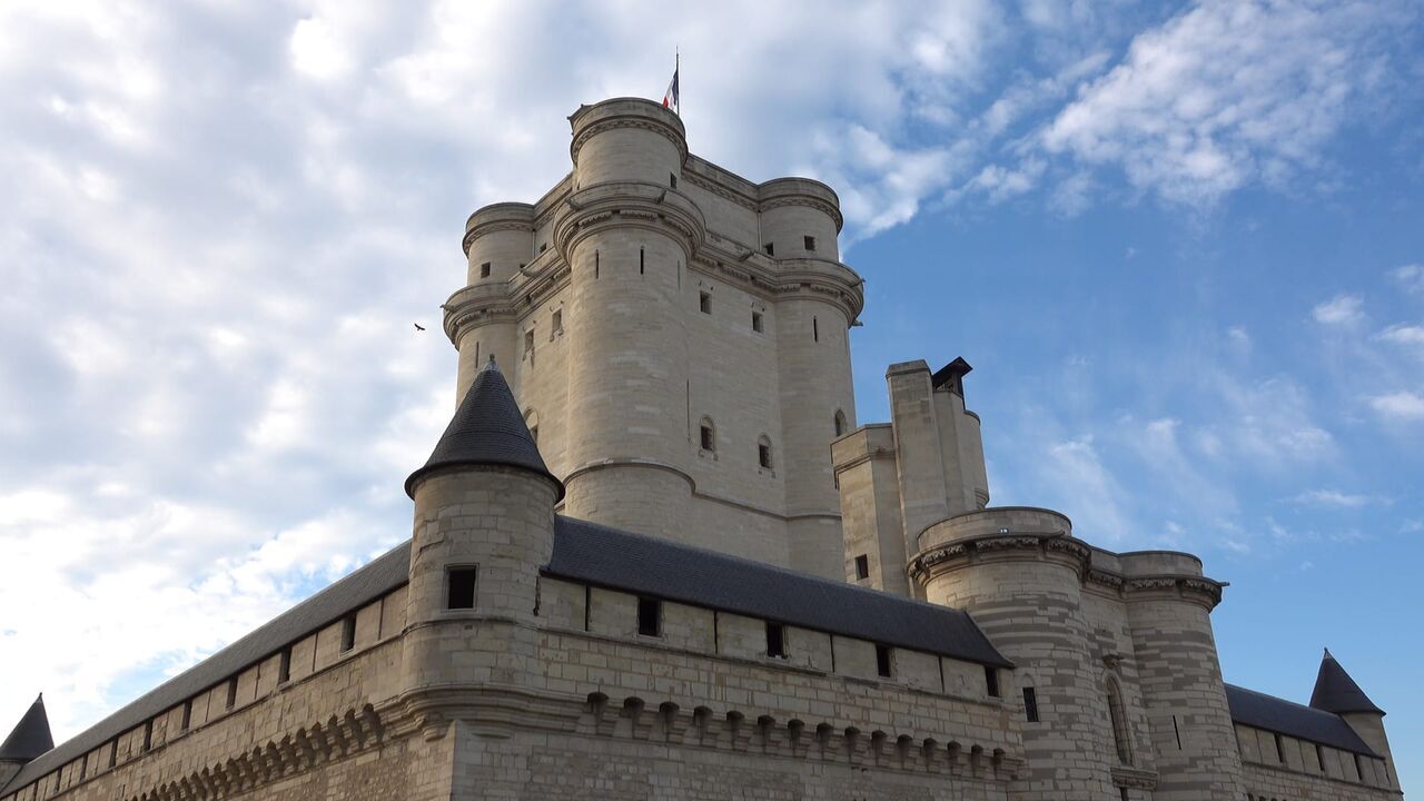 Vignette du programme télé La grande histoire des châteaux forts