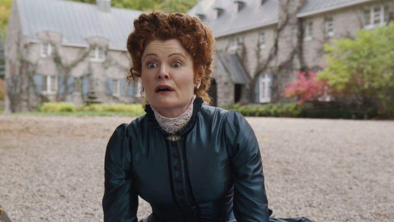 Vignette du programme télé Ghosts : Fantômes à la maison