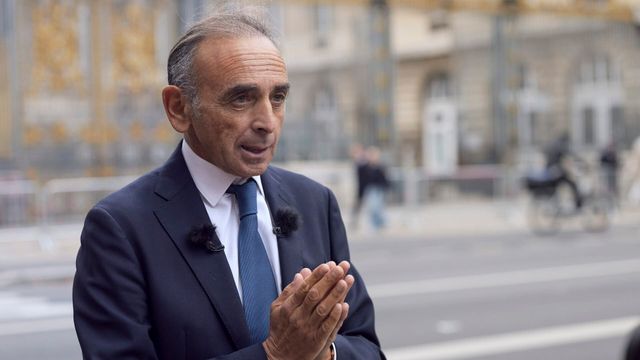 Vignette du programme télé Le suicide français - Saison 1
