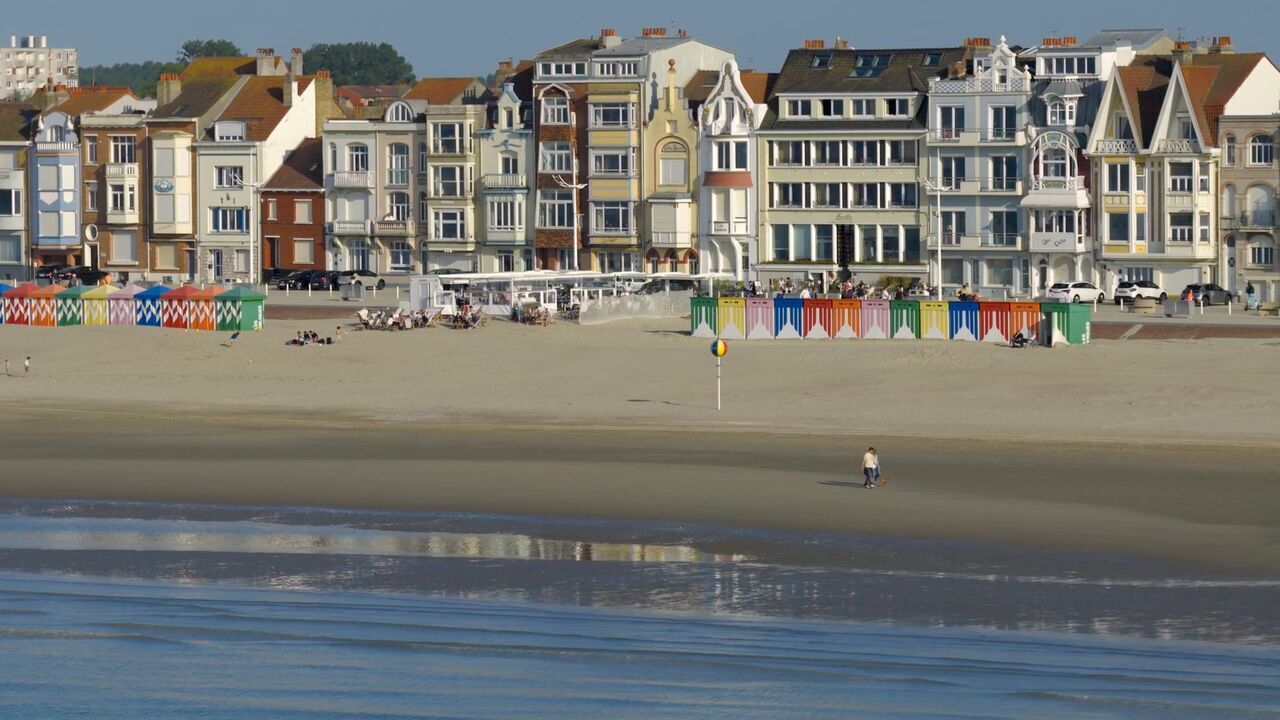 Vignette du programme télé Les 100 lieux qu'il faut voir