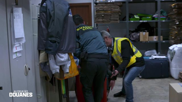 Vignette du programme télé Au coeur des douanes : Espagne - Saison 2