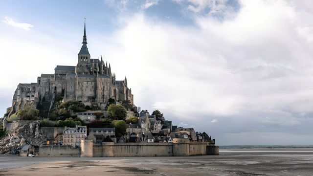 Vignette du programme télé Secrets de châteaux - Saison 1