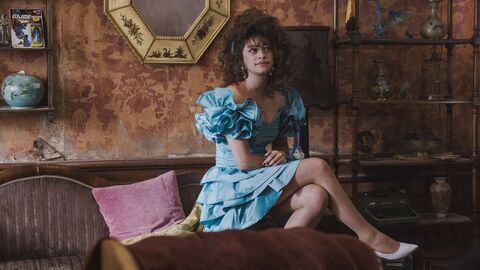 Vignette du programme télé Ghosts : Fantômes à la maison
