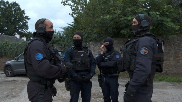Vignette du programme télé 100 jours avec les gendarmes de Bretagne