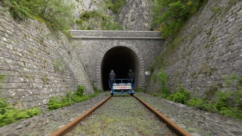 Vignette du programme télé Les 100 lieux qu'il faut voir