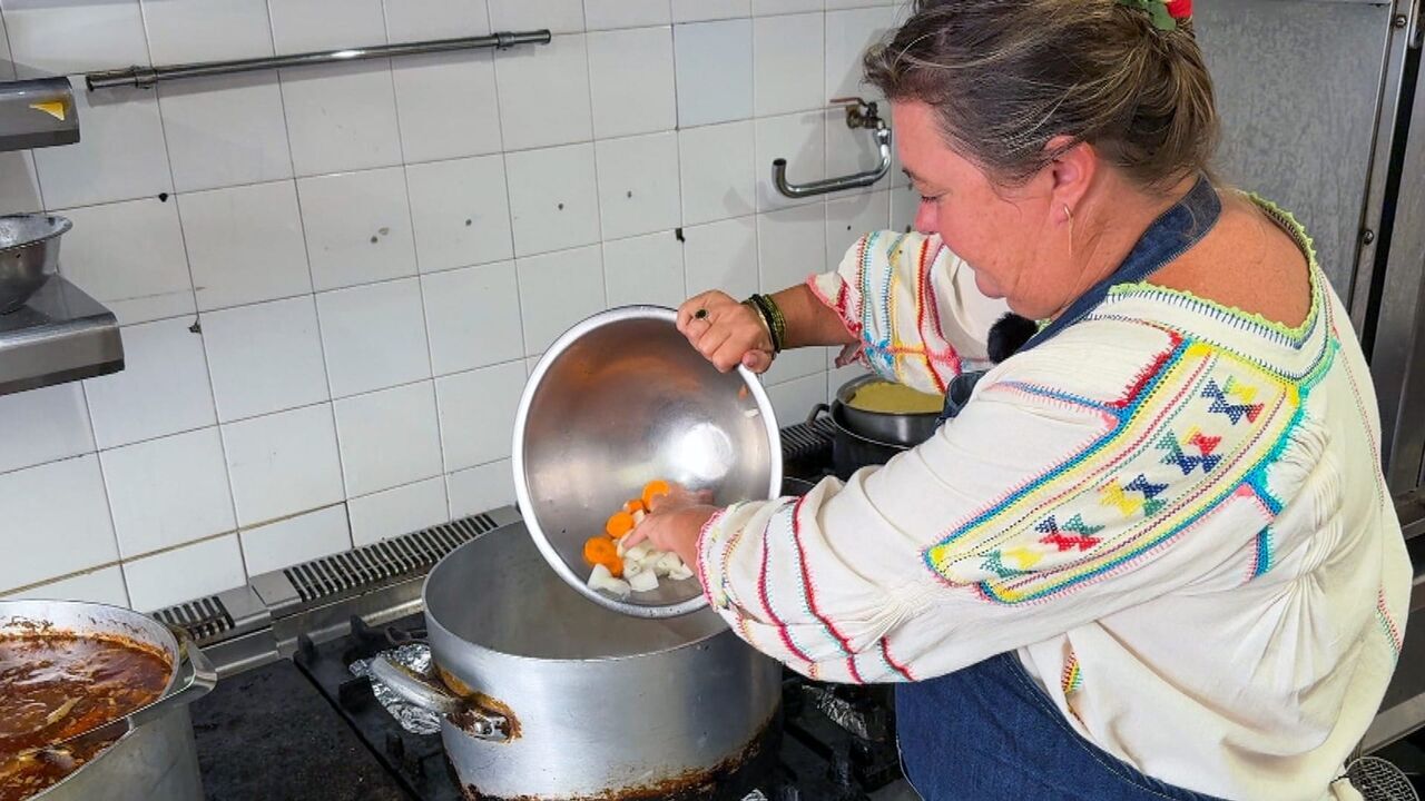 Vignette du programme télé Voyage en cuisine