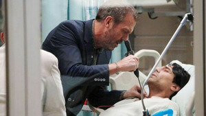 Vignette du programme télé Dr House (Tous paranos) S8 (8/22)