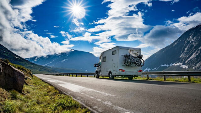 Vignette du programme télé La folie du camping-car : des vacances pas comme les autres