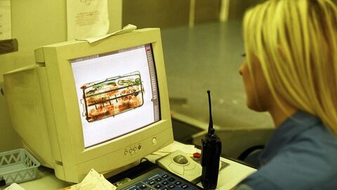 Vignette du programme télé Douanes sous haute surveillance