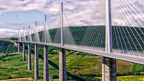 Vignette du programme télé Viaduc de Millau : les secrets du pont le plus haut du monde