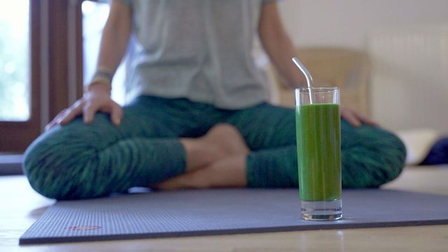 Vignette du programme télé Naturopathie, un peu, beaucoup... à la folie