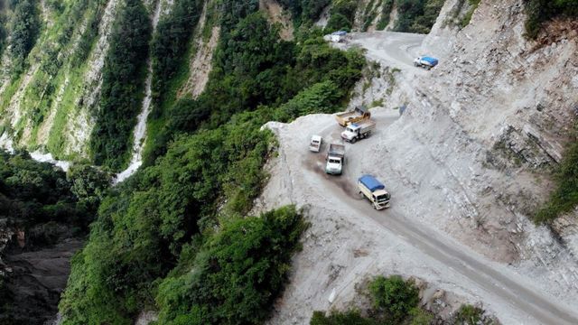 Vignette du programme télé Les routes de l'impossible - Saison 11