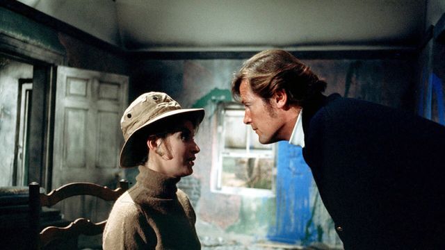 Vignette du programme télé Amicalement vôtre - Saison 1