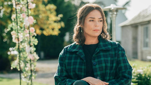 Vignette du programme télé Mademoiselle Holmes (Jour J) S2 (6/6)