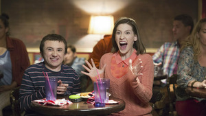 Vignette du programme télé The Middle (La chasse d'eau royale) S9 (21/24)