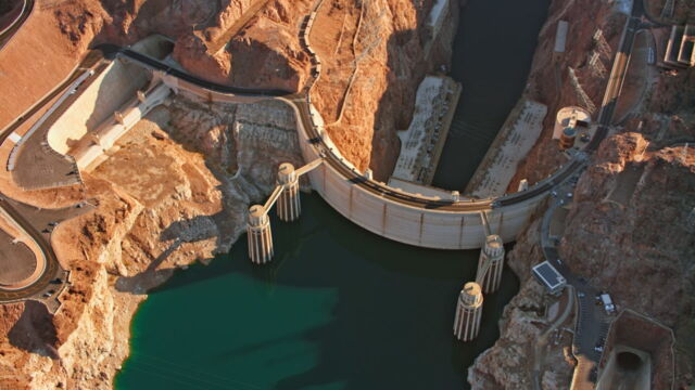 Vignette du programme télé Hoover: le barrage XXL qui illumine Las Vegas