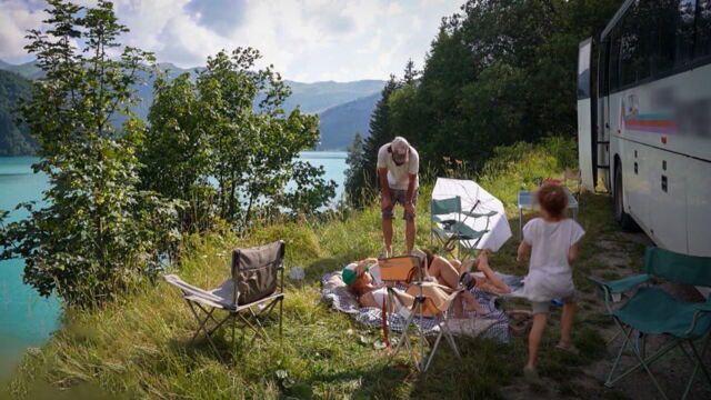 Vignette du programme télé La folie du camping-car : des vacances pas comme les autres